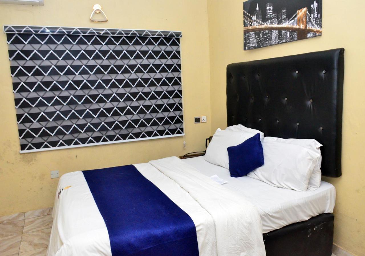 24-7 Electricity Agore Hotels And Suites Ltd Awoyaya エクステリア 写真